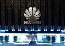 El presidente Trump firma proyecto de ley para ayudar a los transportistas rurales a reemplazar el equipo de Huawei 3